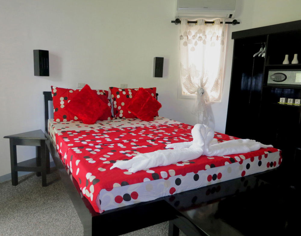 White Chocolate Hills Resort Zamboanguita  Екстер'єр фото