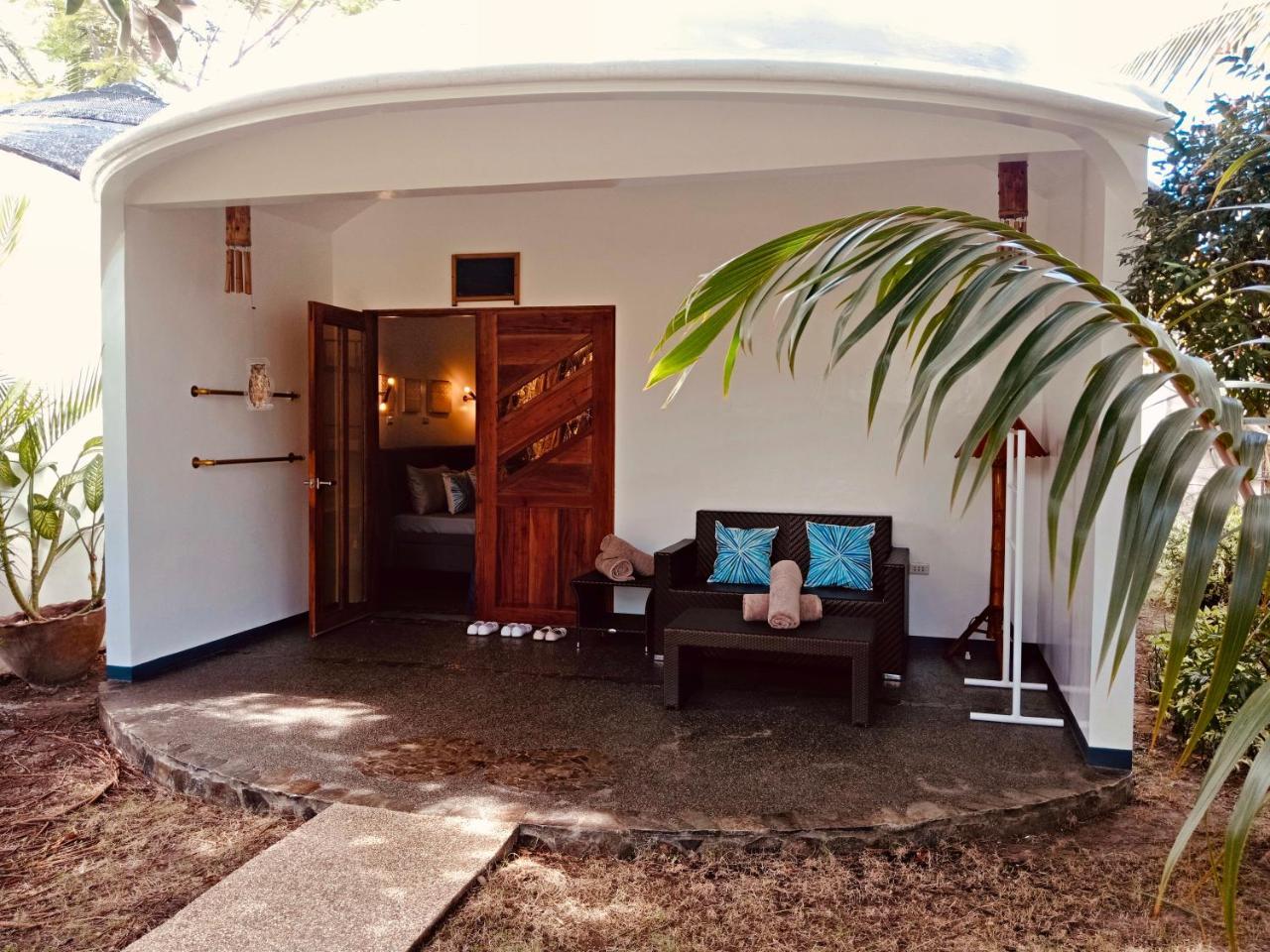 White Chocolate Hills Resort Zamboanguita  Екстер'єр фото